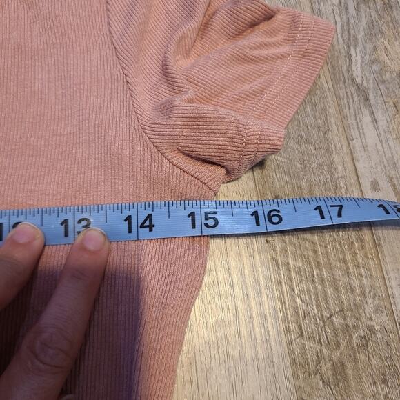 Unknown brand medium women's light salmon pink v-neck blouse - Picture 6 of 7